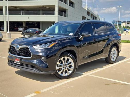 2022 Toyota Highlander Hybrid Limited