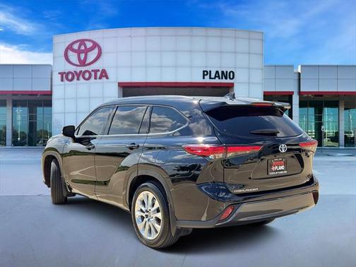2022 Toyota Highlander Hybrid Limited