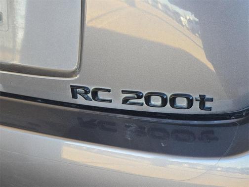 2016 Lexus RC 200t 200t
