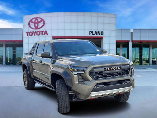 Mud Bath w/Black Roof 2025 Toyota Tacoma Hybrid Trailhunter