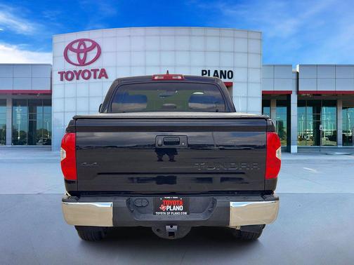 Midnight Black Metallic 2021 Toyota Tundra SR5