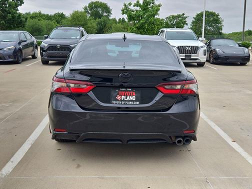 Midnight Black Metallic 2023 Toyota Camry SE