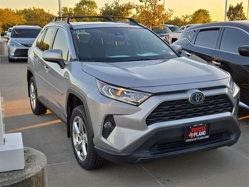 2021 Toyota RAV4 Hybrid XLE Premium
