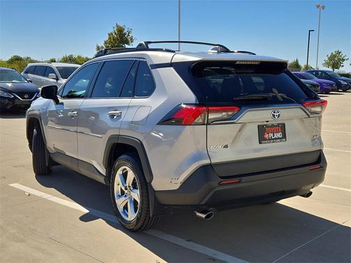 2021 Toyota RAV4 Hybrid XLE Premium