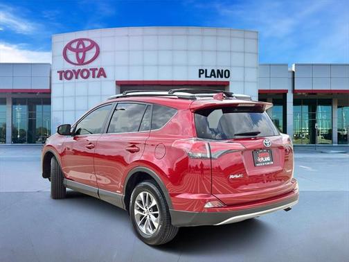 2018 Toyota RAV4 Hybrid SE