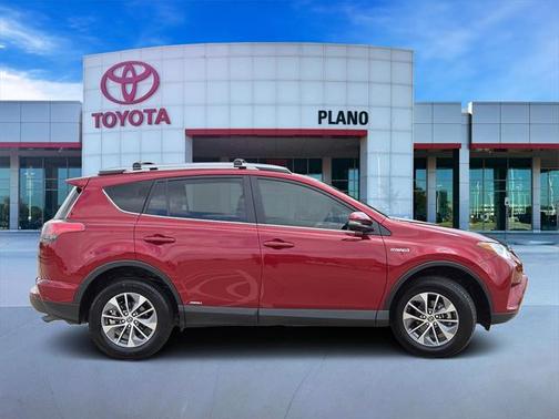 2018 Toyota RAV4 Hybrid SE