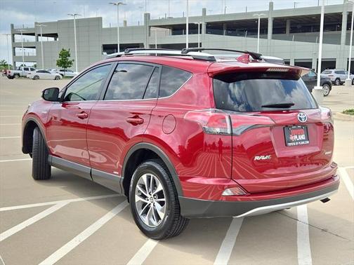 2018 Toyota RAV4 Hybrid SE