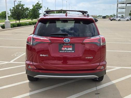 2018 Toyota RAV4 Hybrid SE
