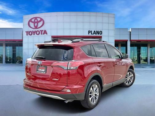 2018 Toyota RAV4 Hybrid SE