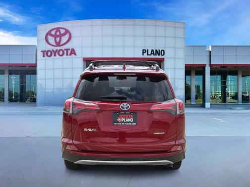 2018 Toyota RAV4 Hybrid SE