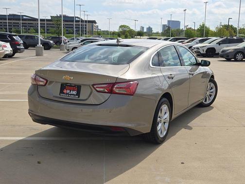 Mineral Gray Metallic 2022 Chevrolet Malibu FWD LT