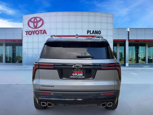 Sterling Gray Metallic 2025 Chevrolet Traverse LT