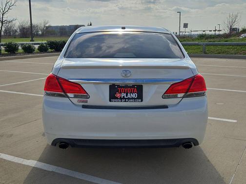 2012 Toyota Avalon Base