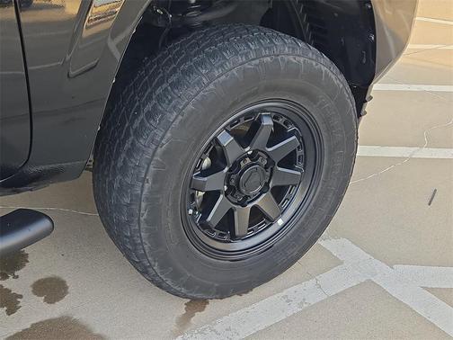 2023 Toyota Tacoma SR