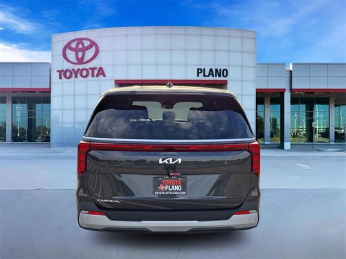 2025 Kia Carnival LXS