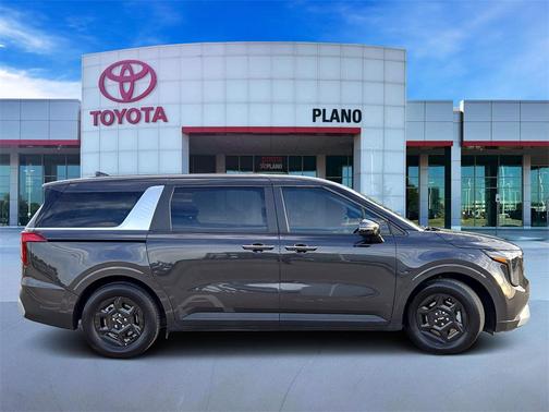 2025 Kia Carnival LXS
