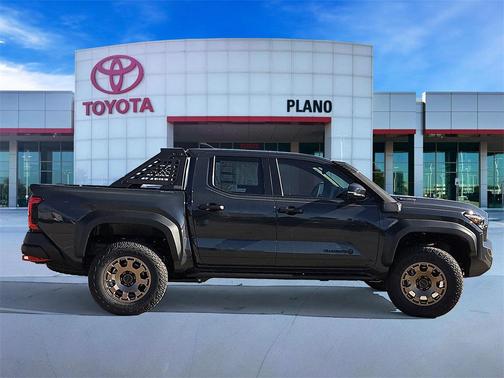 2025 Toyota Tacoma Hybrid Trailhunter