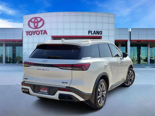 2024 INFINITI QX60 Luxe