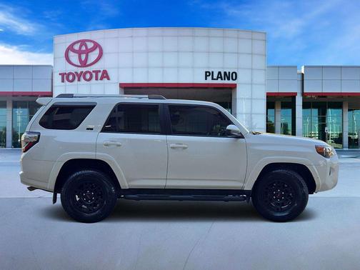 Ice 2024 Toyota 4Runner SR5