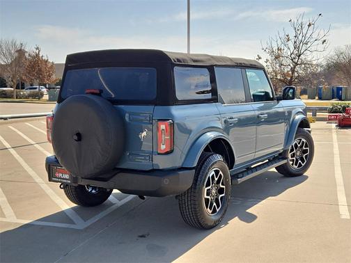2022 Ford Bronco Outer Banks