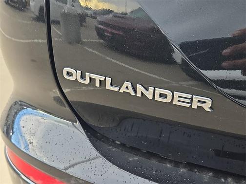 2025 Mitsubishi Outlander ES 2.5 2WD