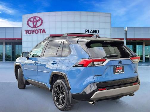 2023 Toyota RAV4 Hybrid SE