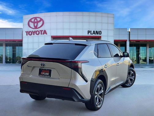 Elemental Silver Metallic 2023 Toyota bZ4X XLE