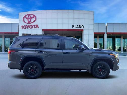 2025 Toyota Sequoia Base