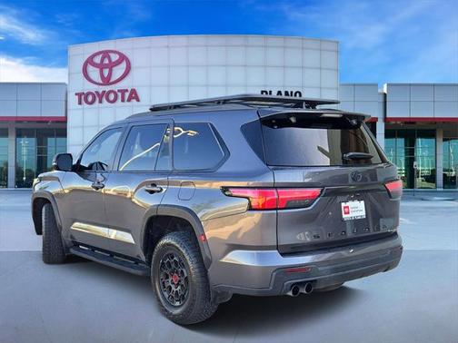 2025 Toyota Sequoia Base