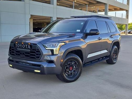 2025 Toyota Sequoia Base