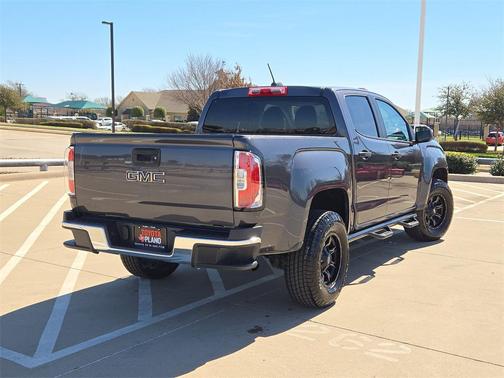 2017 GMC Canyon Base