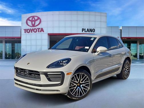 2023 Porsche Macan T