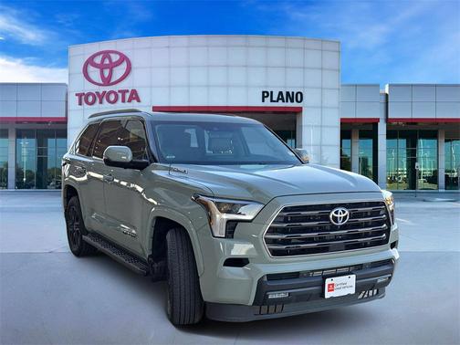 2023 Toyota Sequoia SR5