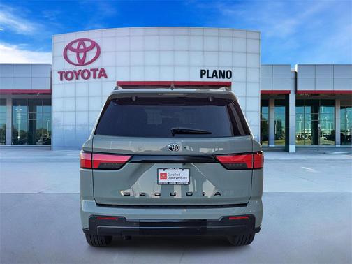 2023 Toyota Sequoia SR5