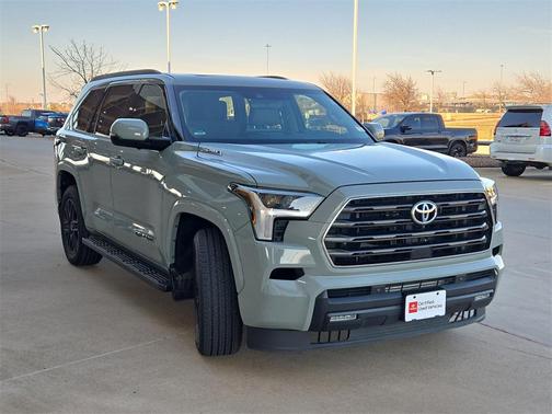 2023 Toyota Sequoia SR5