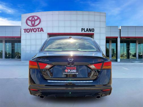 2023 Nissan Altima SR FWD