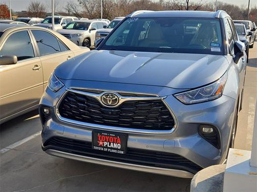 2023 Toyota Highlander Platinum