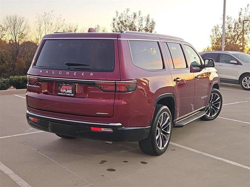 2022 Jeep Wagoneer Series II 4x2