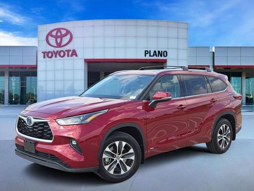 2022 Toyota Highlander Hybrid XLE
