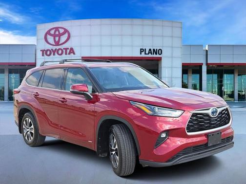 2022 Toyota Highlander Hybrid XLE