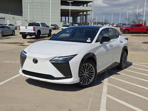 2024 Lexus RZ 450e Luxury