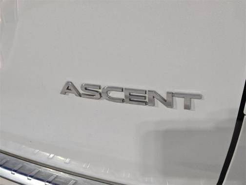 2024 Subaru Ascent Premium 8-Passenger
