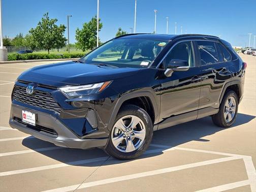 2023 Toyota RAV4 Hybrid LE