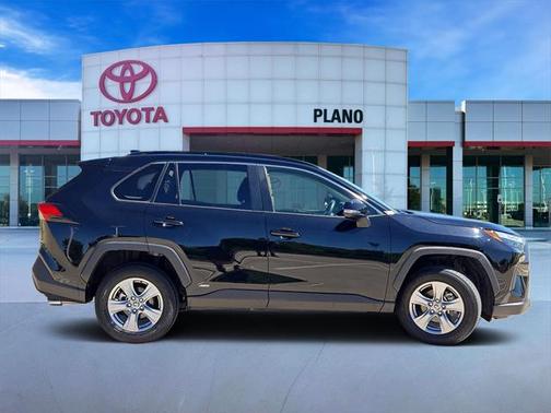 2023 Toyota RAV4 Hybrid LE