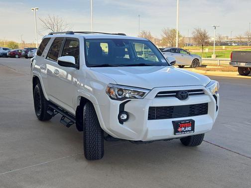 2023 Toyota 4Runner SR5