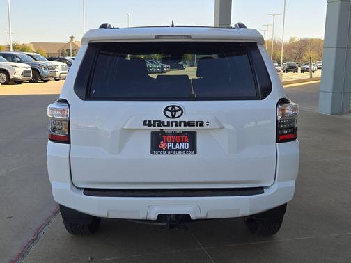 2023 Toyota 4Runner SR5