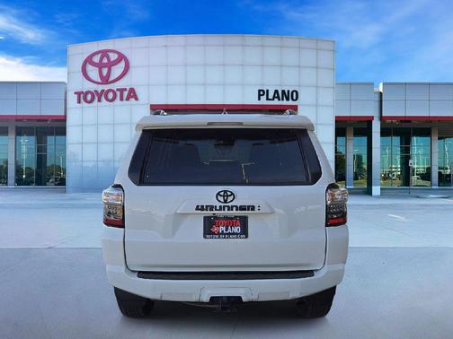 2023 Toyota 4Runner SR5