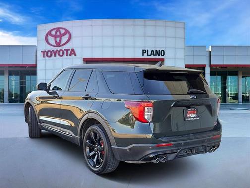 2022 Ford Explorer ST