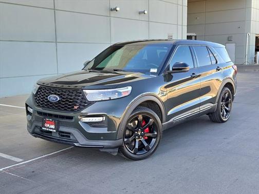 2022 Ford Explorer ST