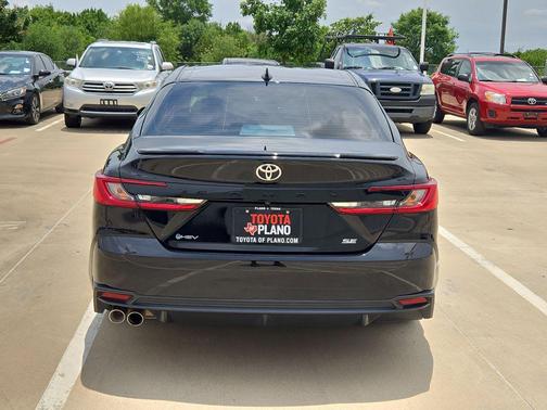Midnight Black Metallic 2025 Toyota Camry SE